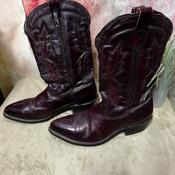 📌Cowboy Boots Dark Brown Oil Resistant Hypalon Non-Marking looks like new - Picture 15 of 16